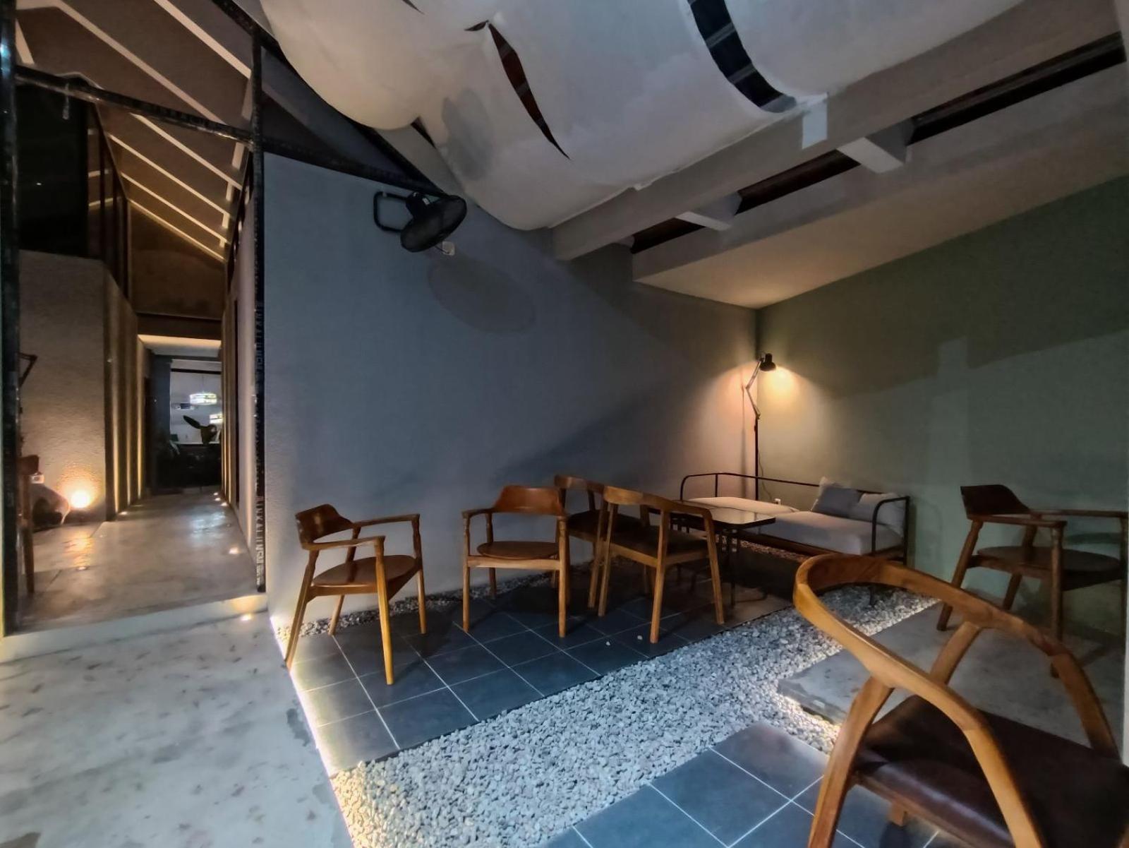 Fx Stay & Coffee Yogyakarta Exteriér fotografie