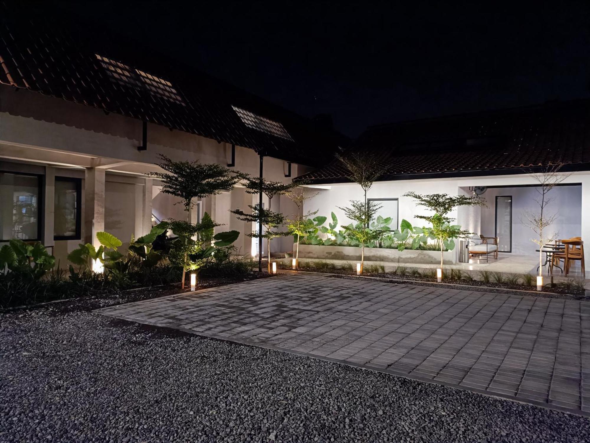 Fx Stay & Coffee Yogyakarta Exteriér fotografie
