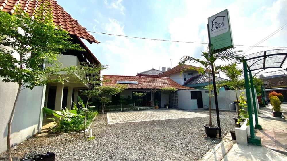 Fx Stay & Coffee Yogyakarta Exteriér fotografie