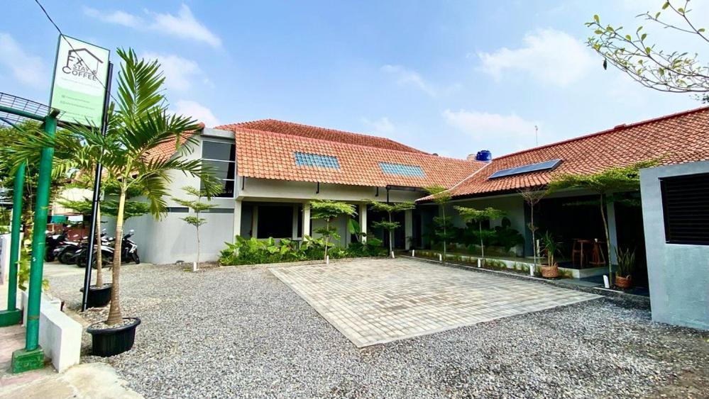 Fx Stay & Coffee Yogyakarta Exteriér fotografie